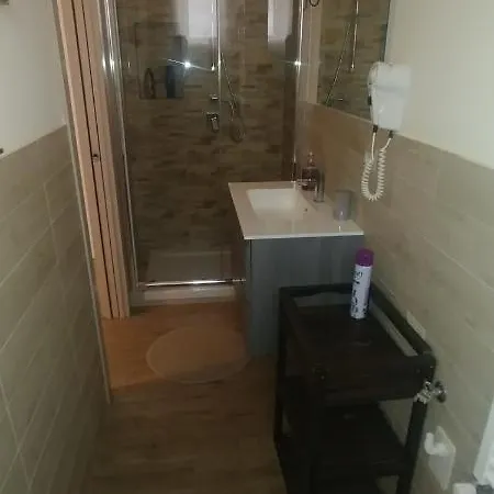 Diadumeno Deluxe Bed & Breakfast